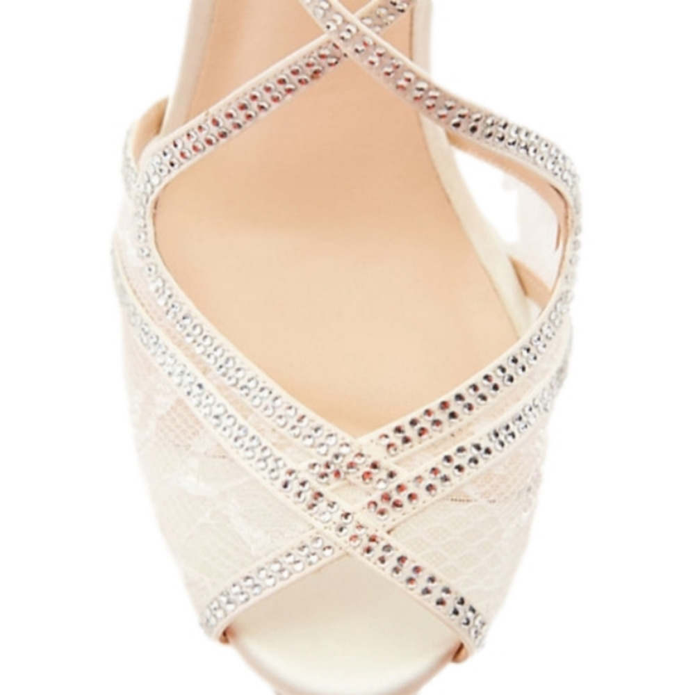 𝅺wedding White Heels
